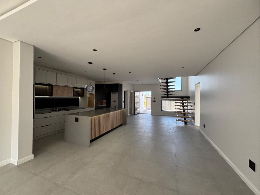 4 Bedroom Property for Sale in Sandown Western Cape